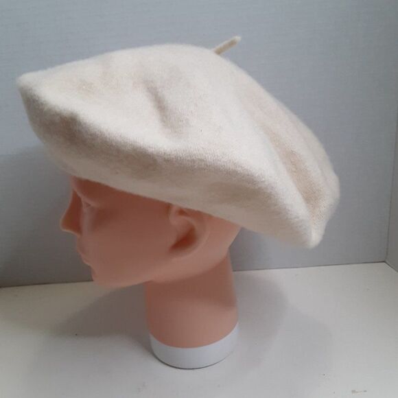 Vintage Cream Wool Women's Beret Flat Hat - Picture 4 of 10